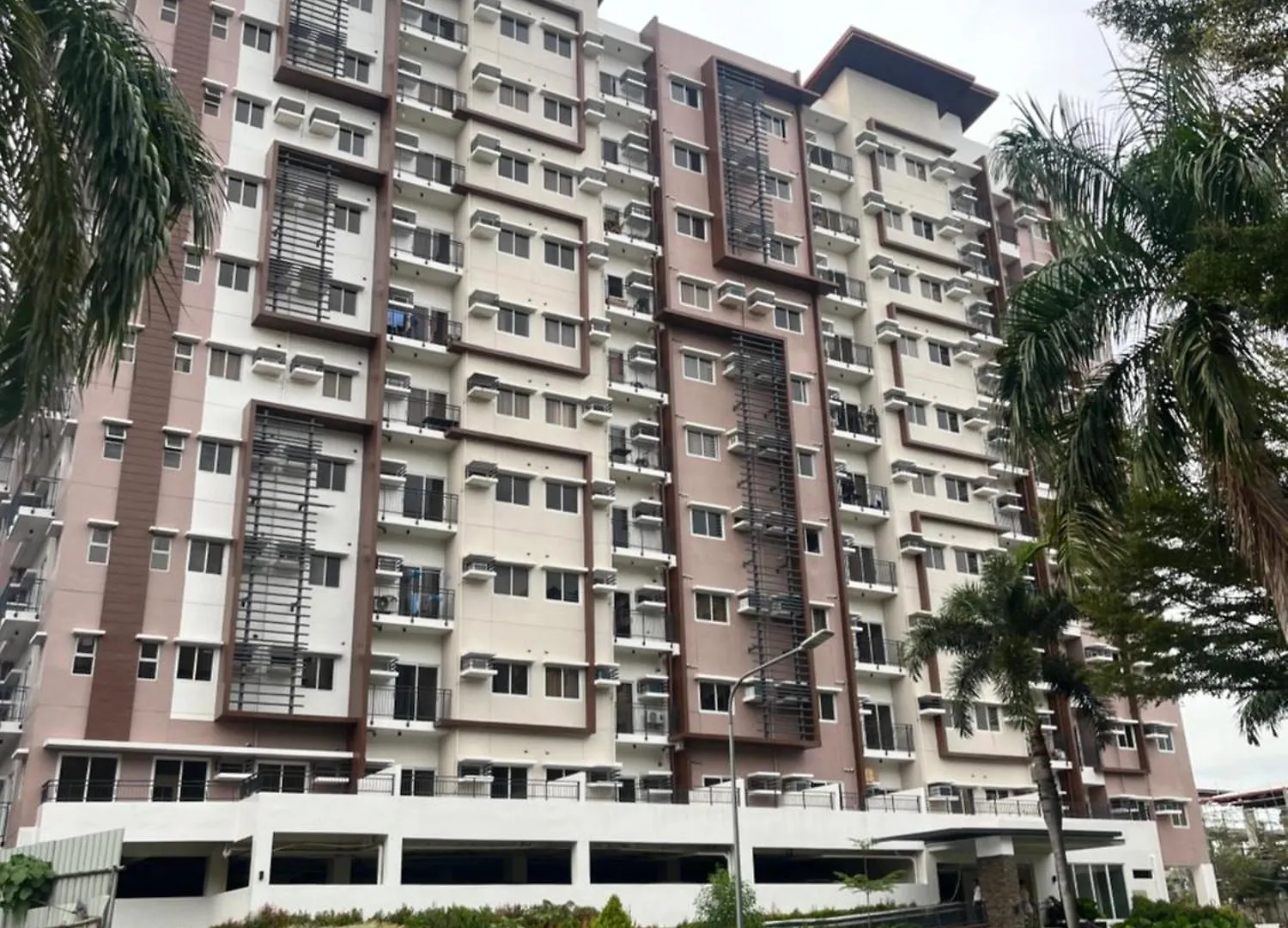 Matina Enclaves Bldg D 2Bedroom With Balcony And View Davao City